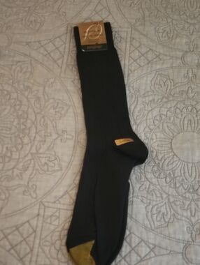Gold Toe Navy Dress Socks with Gold Accent Size 6-12½